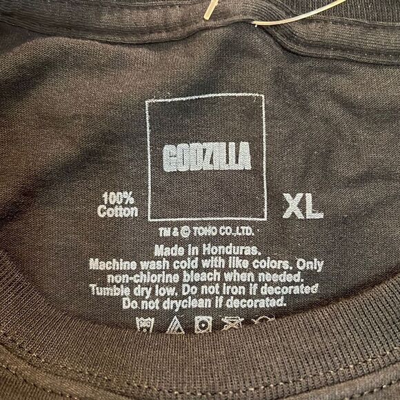 Godzilla graphics T-Shirt- NWT-Men X-Large‎ - Picture 4 of 5